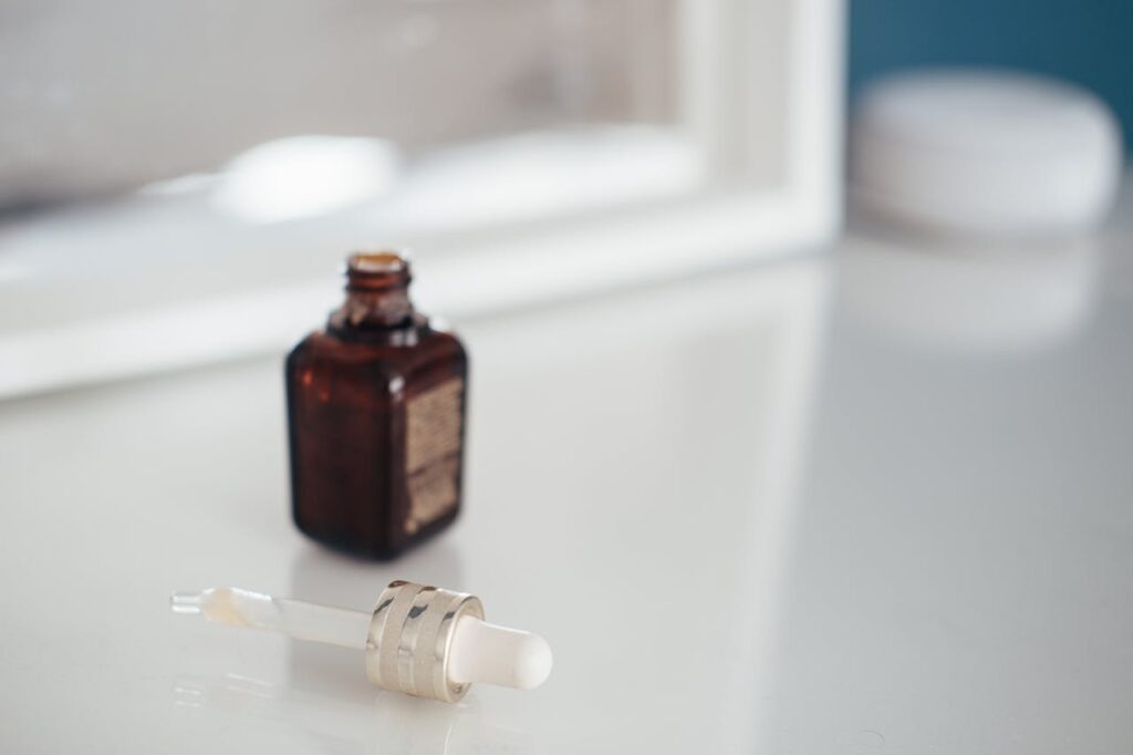ocde 101 dépistage phototoxicité huiles cosmétiques